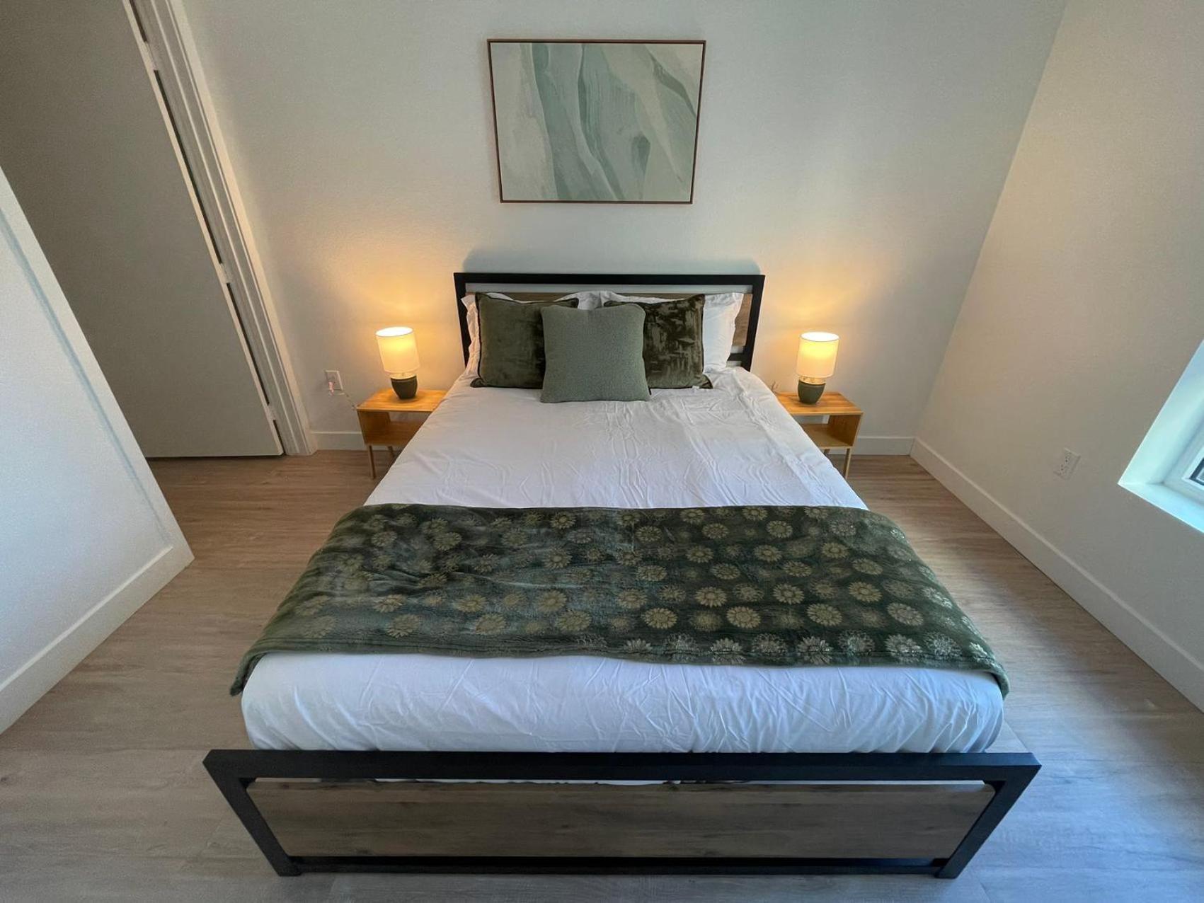 Chic Urban Retreat In Heart Of La, Steps From Attractions! Hotel Los Angeles Exterior photo